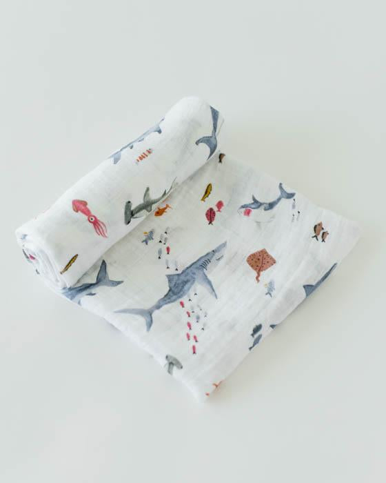 Little unicorn best sale narwhal quilt